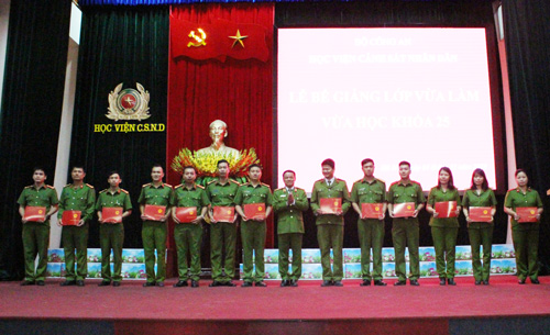 Ev888 dang nhap khóa 25 - Đào tạo Ev88 dang cap thuong luu hệ Vừa làm vừa học